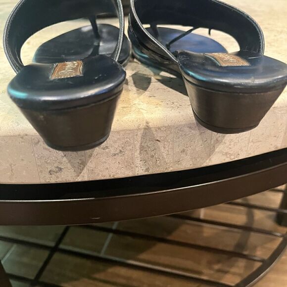 Used Navy Brighton sandals size 7.5 - Picture 5 of 7